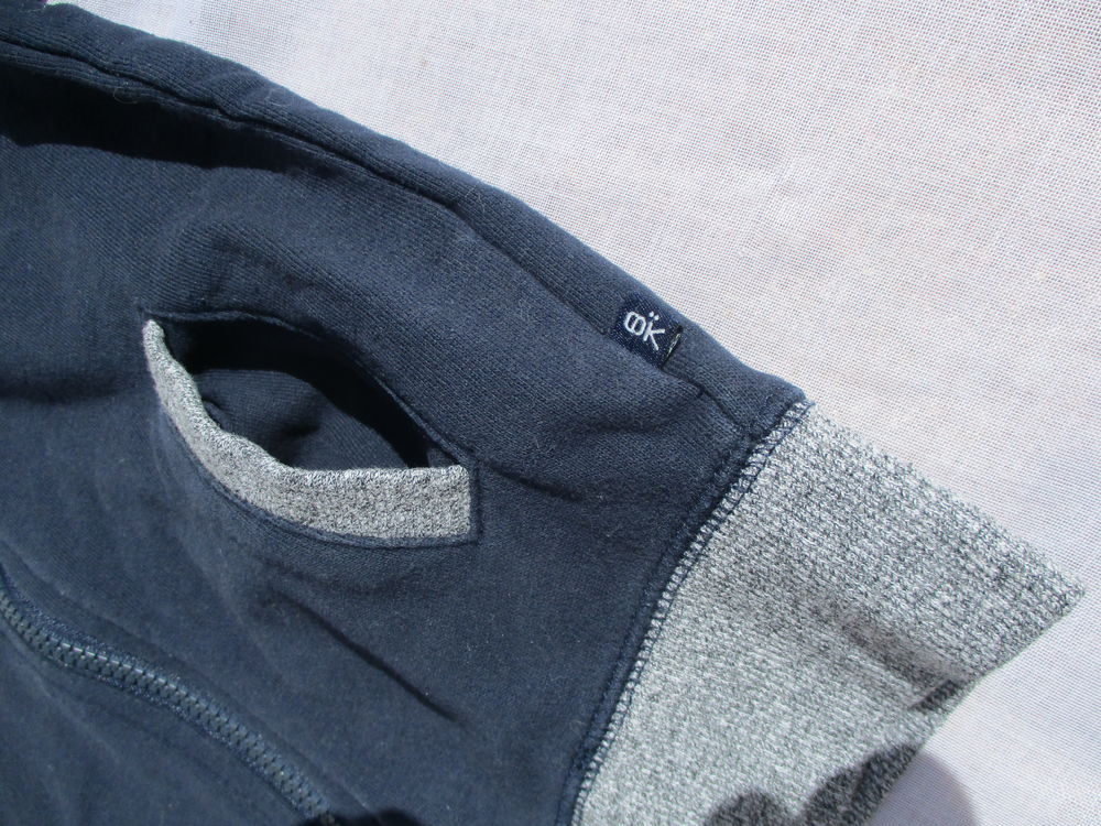 Veste &agrave; Capuche Gar&ccedil;on "Oka&iuml;di" - Taille 5 ans Vêtements enfants