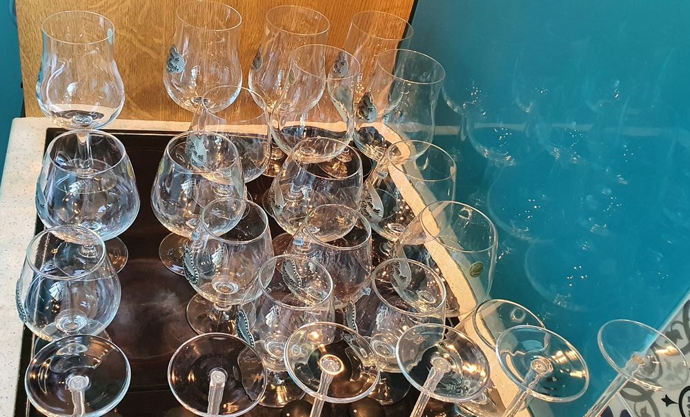 Service de 18 Verres en Cristal Décoration