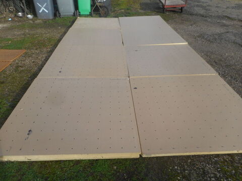 j'ai 8 plaque en dur pour un planché chauffant etc 0 Saran (45)