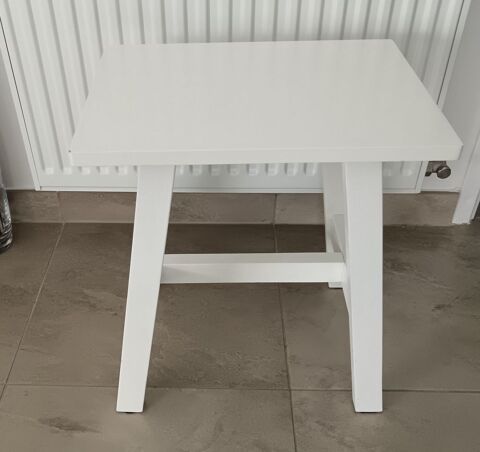 Tabouret blanc casa 10 Athis-Mons (91)