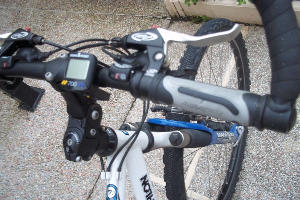 V&eacute;lo rochrider d&eacute;cathlon Vélos