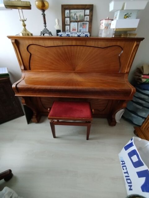 Piano droit Staub 400 Chaponnay (69)