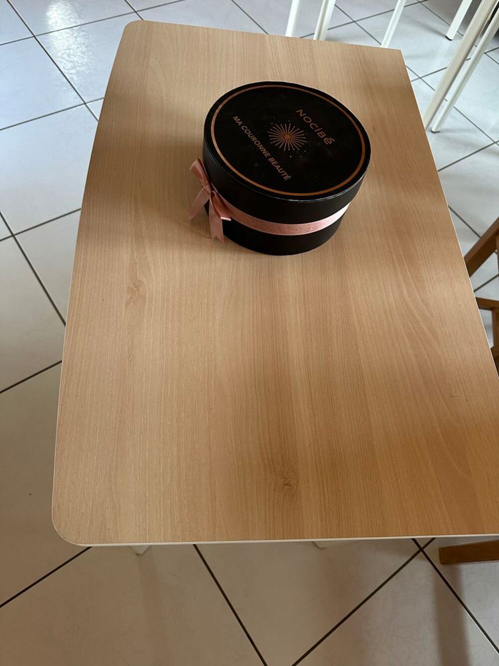 table m&eacute;tallique Meubles