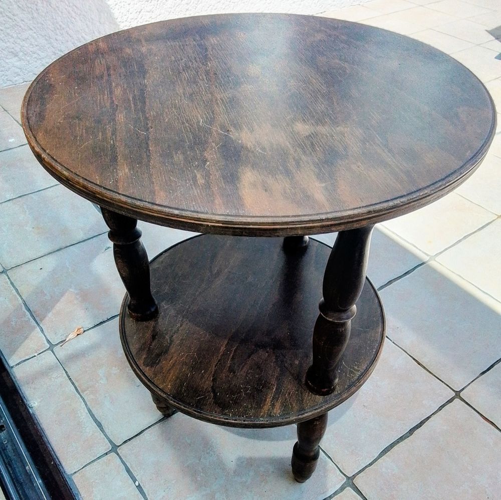Petite table ronde en bois Meubles