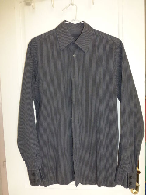 CHEMISE MEXX à rayures . M .
10 Doussard (74)