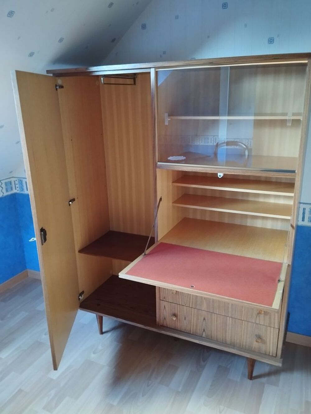 Penderie secr&eacute;taire Meubles