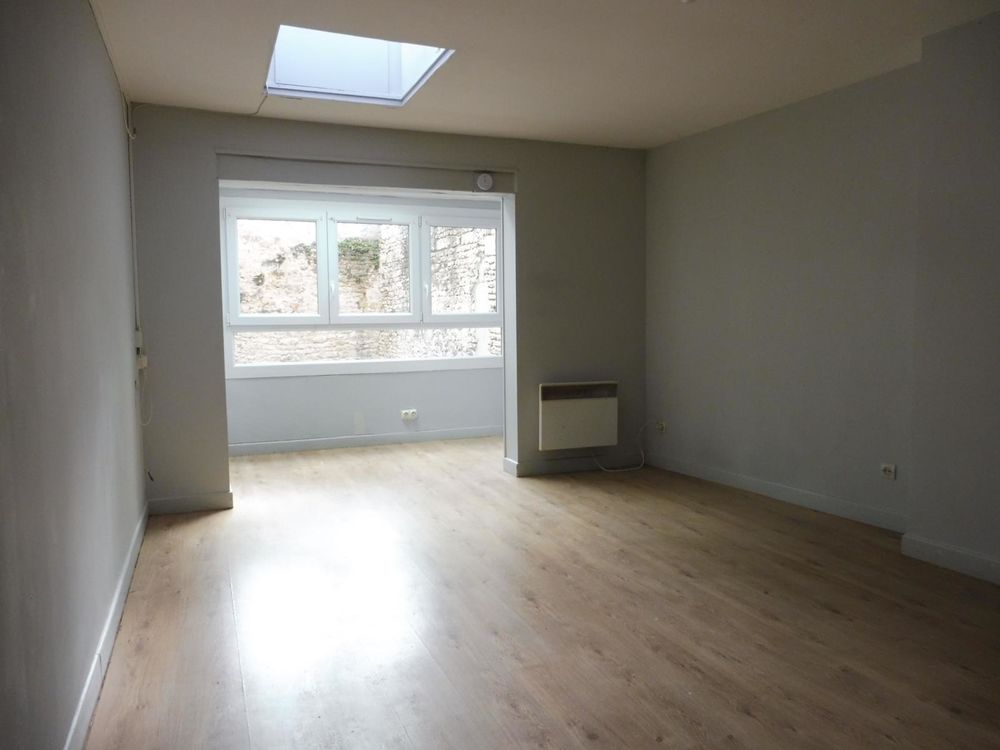 Location Appartement Chaumont centre-ville, F4, 68 m², desservi par la fibre Chaumont
