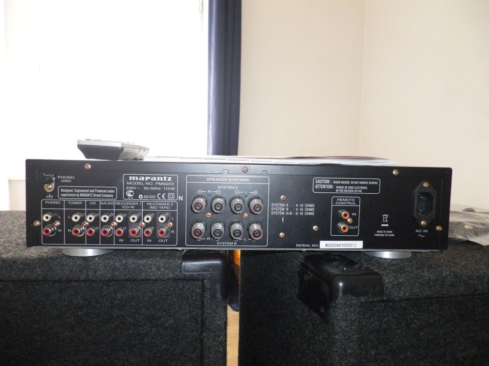 
Ampli Marantz PM 5003 et 2 enceintes Hi-Tech de 500W Audio et hifi