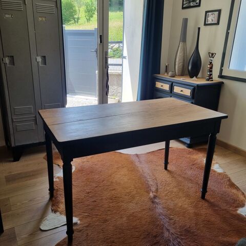 Jolie table vintage relookée Le Sappey-en-Chartreuse (38)