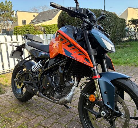Moto KTM 2025 occasion Avrill&eacute; 49240