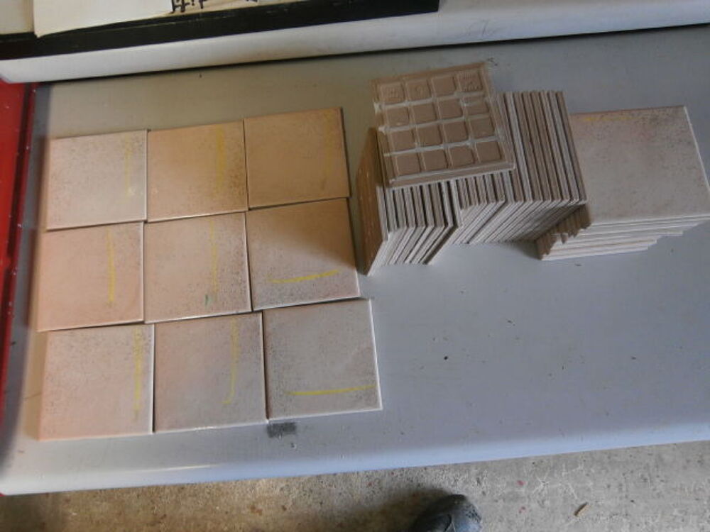 Lot carrelage rose p&acirc;le mouchet&eacute; 10x10cm 46 carreaux Décoration