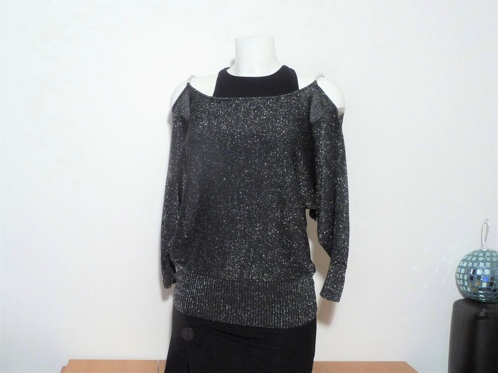 Pull Noir et Argent&eacute; Bretelle M&eacute;tal Argent&eacute;-By Laetitia E&amp;M Vêtements