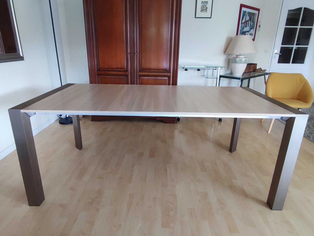 magnifique table Gauthier de 8 &agrave; 12convives Meubles