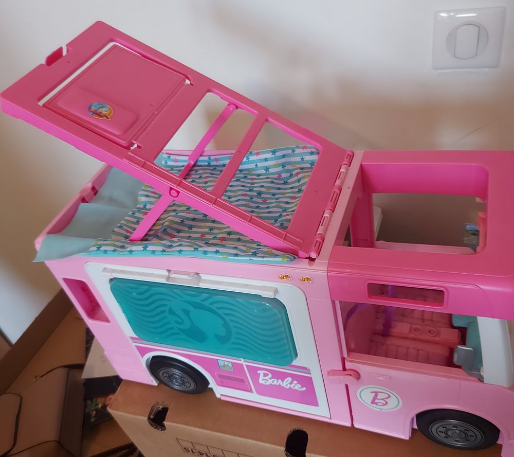 Maison de poup&eacute;es barbie Jeux / jouets