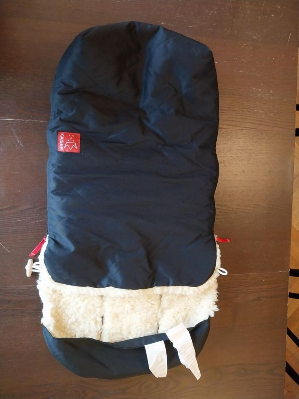 Chanceli&egrave;re Kaiser Natura peau de mouton 6 &agrave; 36 mois Noir
Pu�riculture