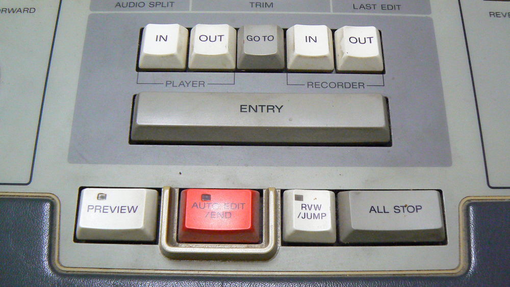 Sony RM-450CE montage video Annees '80, '90 Consoles et jeux vidéos