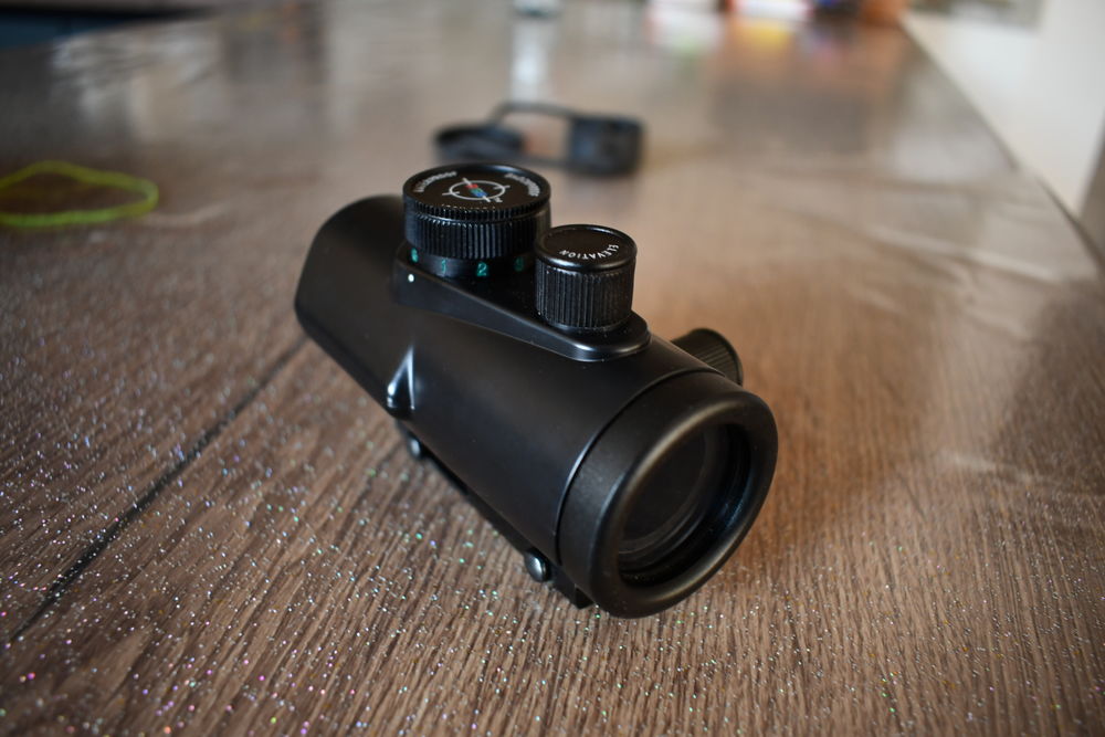 VISEUR RED DOT pour fusil, arbal&egrave;tes etc Sports