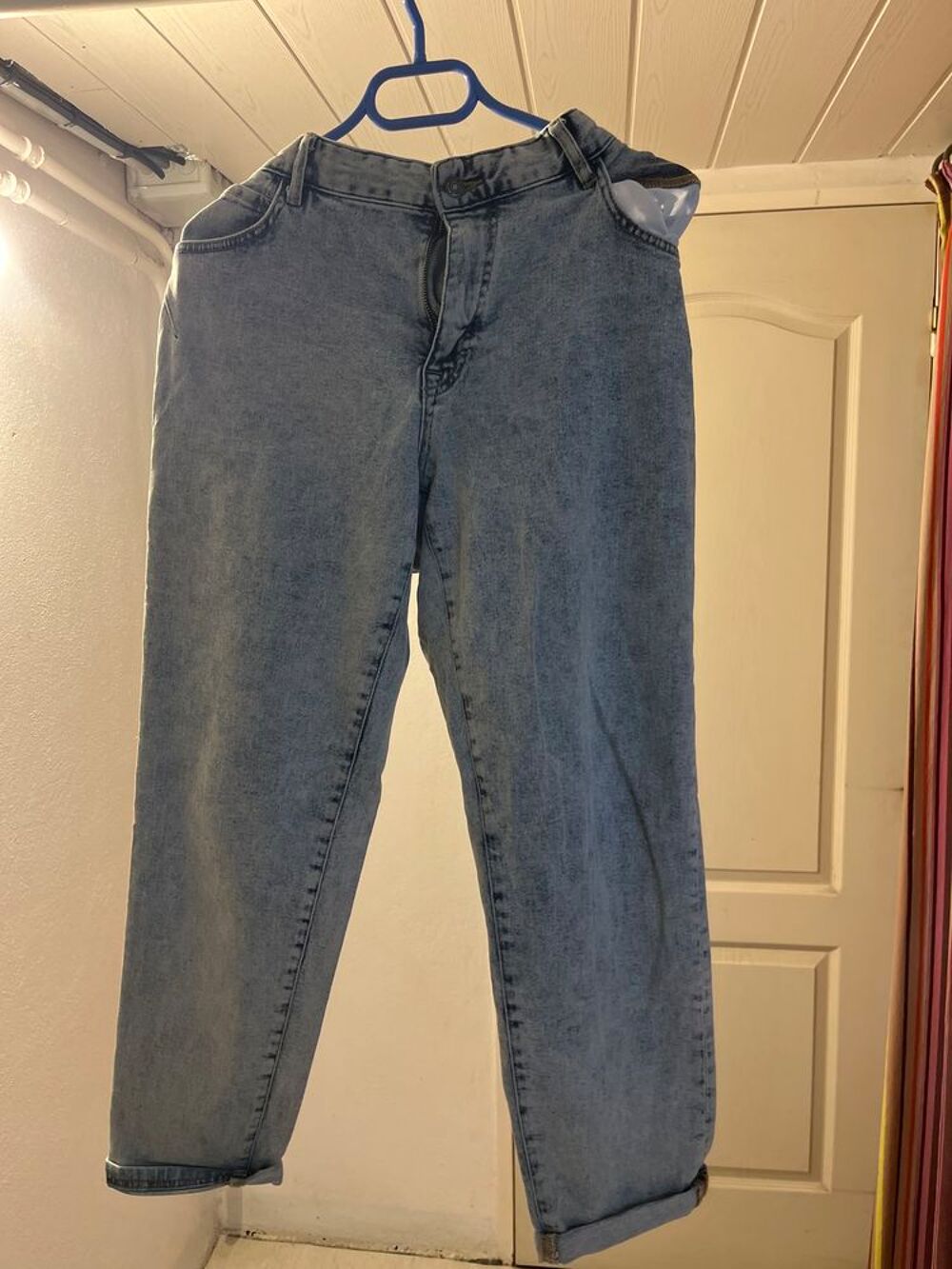 Vent diff&eacute;rent v&ecirc;tement tr&egrave;s bon &eacute;tat Vêtements