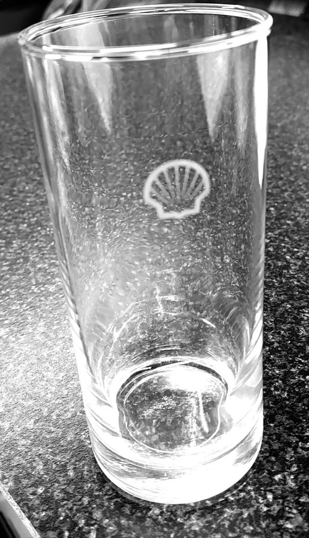 Verre collector grav&eacute; logo Shell Décoration