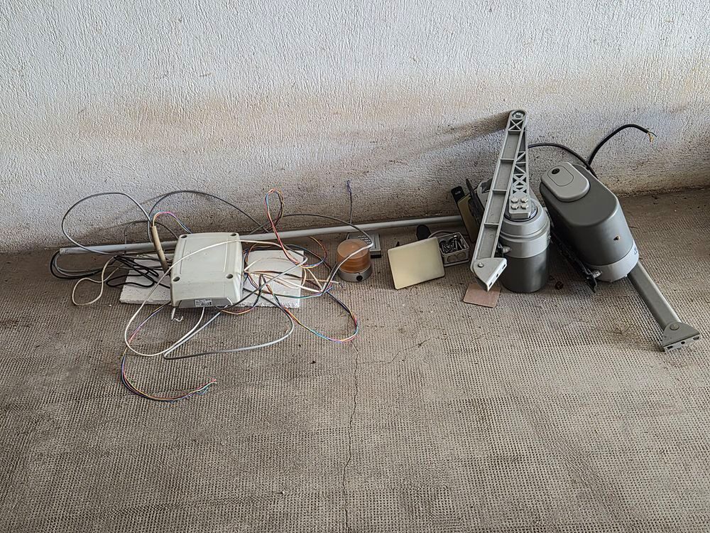 Ensemble de motorisation pour portail Bricolage