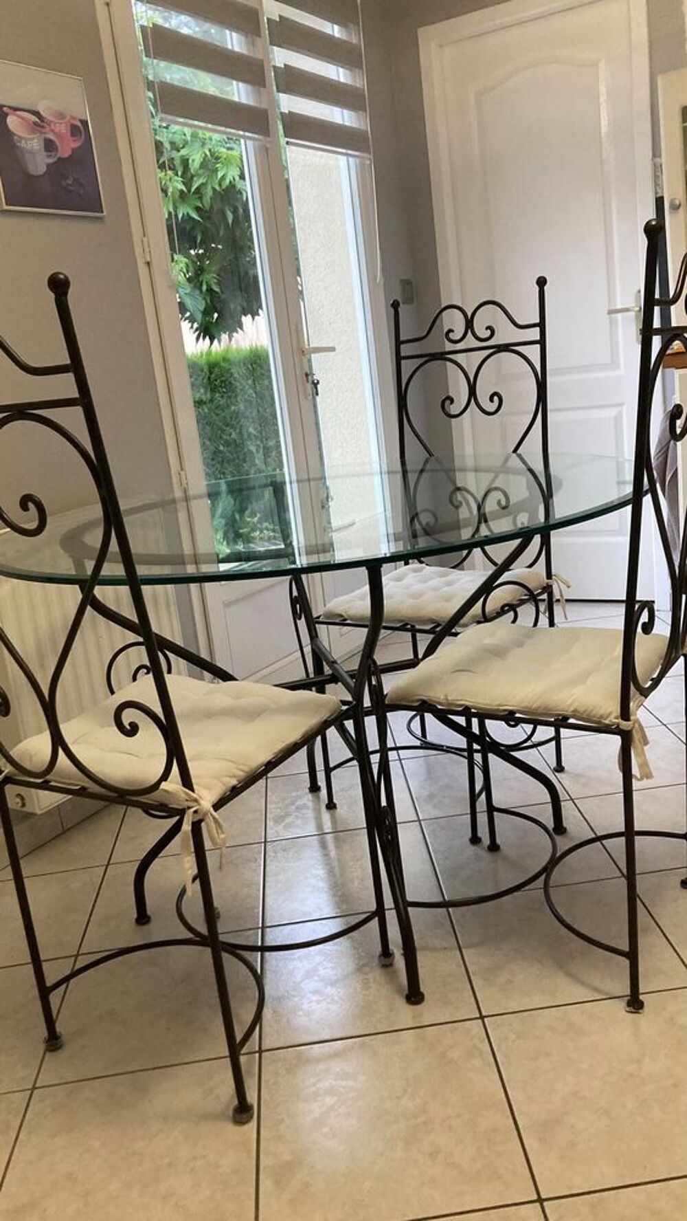 Table verre + 4 chaises Meubles