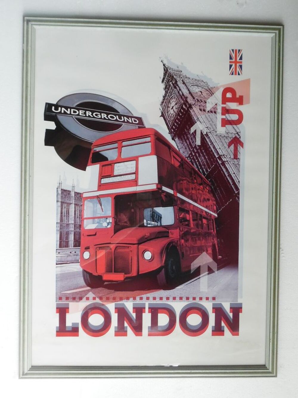 Affiche encadr&eacute;e de Londres underground avec bus et Big Ben Décoration