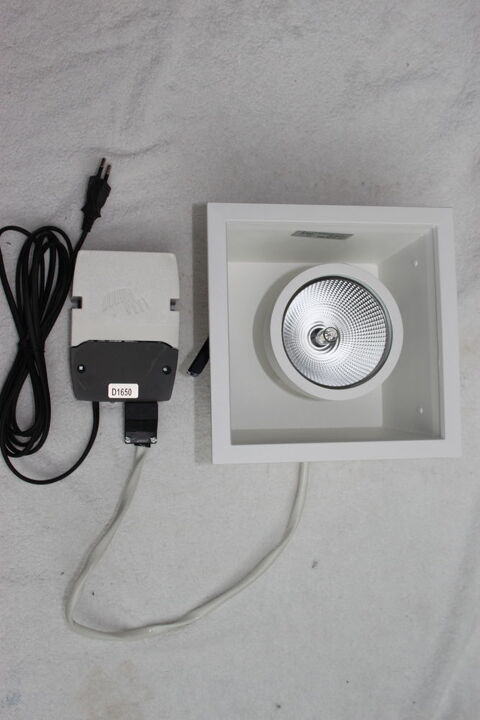 4 Spots encastrables neufs 25 Montigny-Lencoup (77)