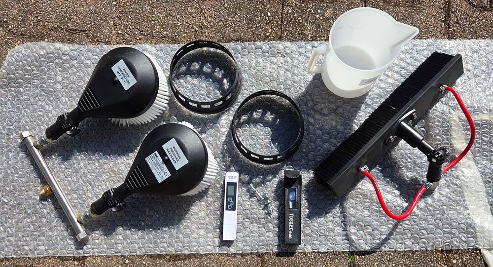 Nettoyage &agrave; l'eau pure. Vitrages, panneaux solaires Bricolage