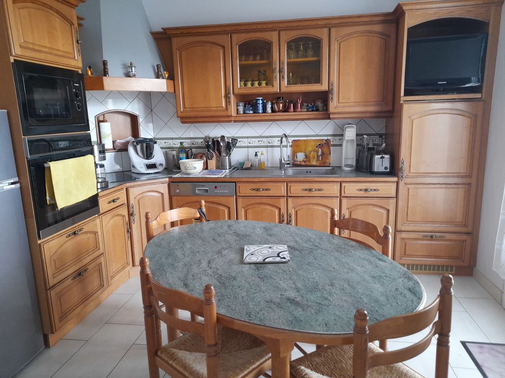 CUISINE EQUIPEE Meubles