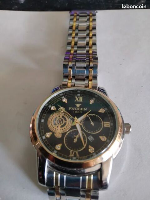 Montre fngeen Nyons (26)