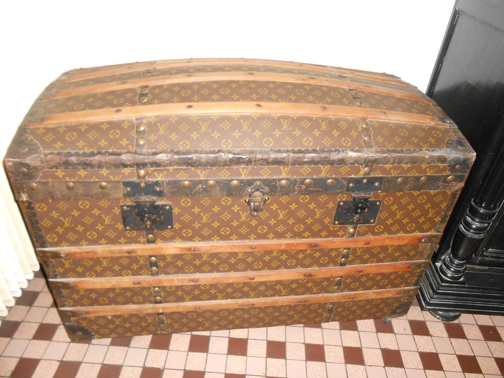 MALLE FAIRE OFFRE
LONGUEUR91 HAUTEUR56LARGEUR53
Décoration