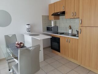  Appartement à louer 2 pièces 33 m²