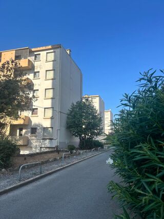  Appartement à louer 1 pièce 28 m²