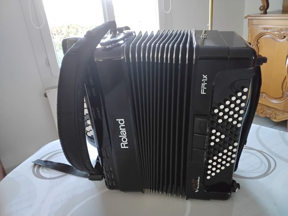 Accordeon Roland fr1XB Instruments de musique