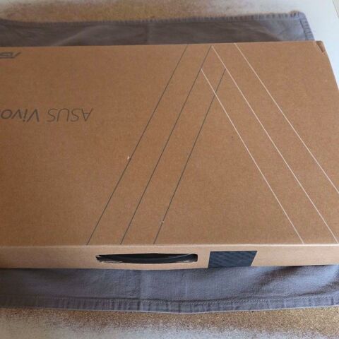 P.C portable ASUS Vivobook 17.3 pouces 350 Issoudun (36)