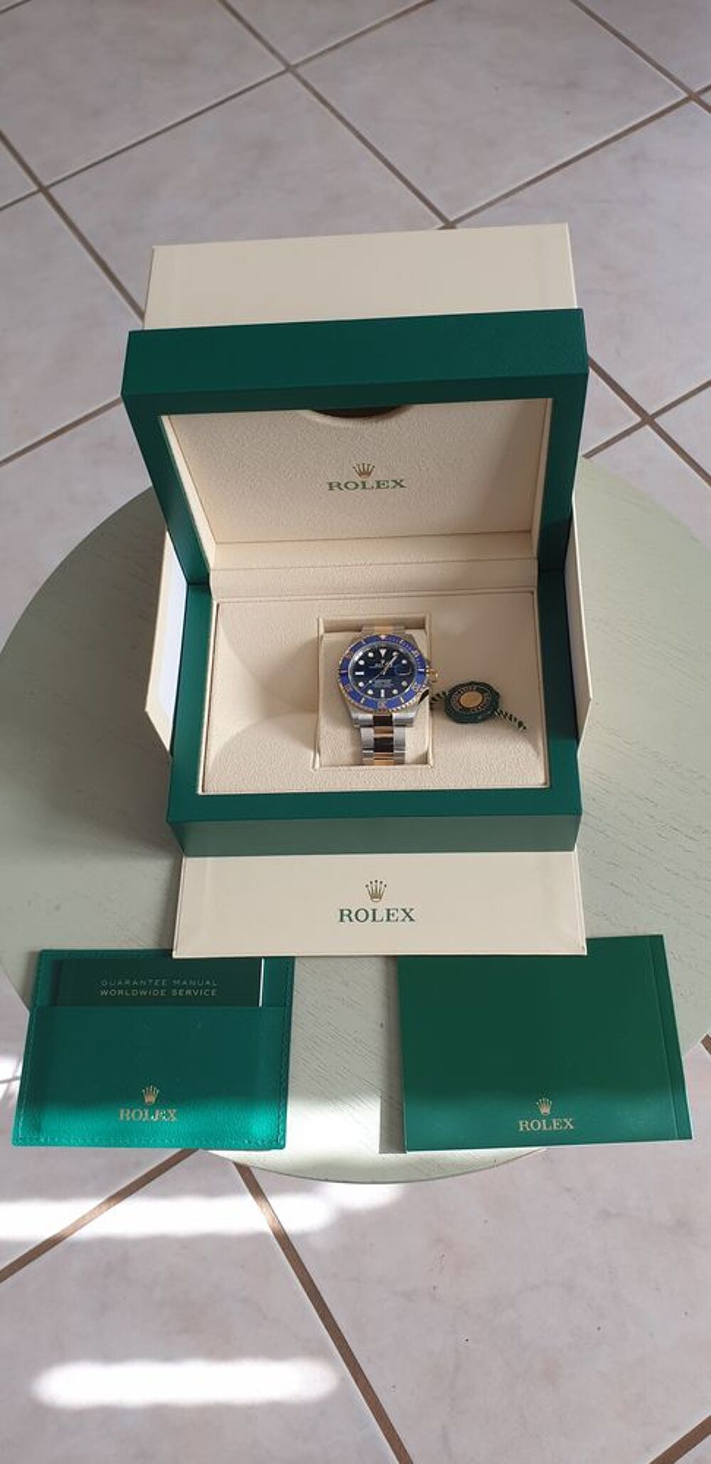 Rolex neuve submariner date roselor cadran bleu Bijoux et montres