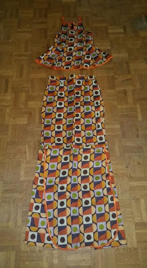 Ensemble wax jupe fourreaux + haut 20 Aubergenville (78)