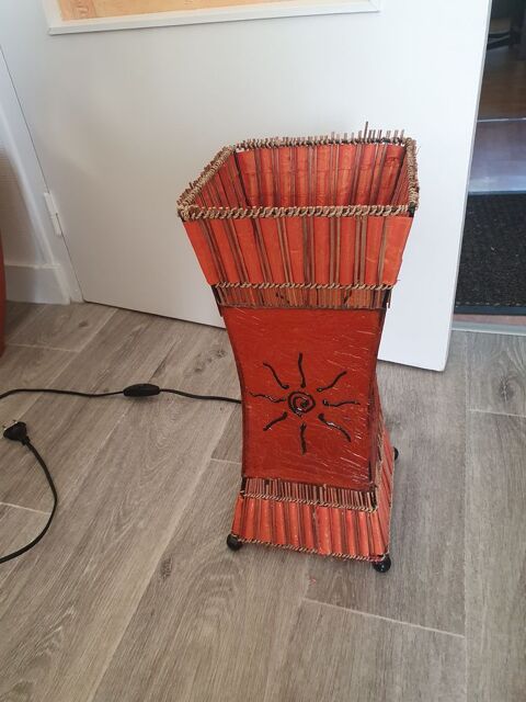 Lampe orange 8 Missillac (44)