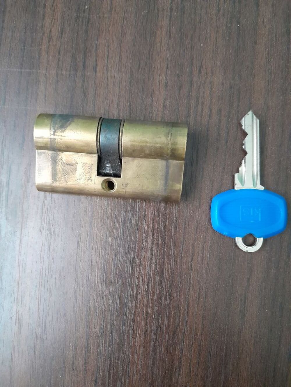 Cylindre de serrure. Bricolage