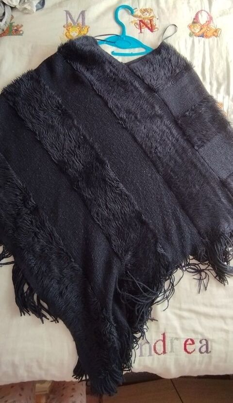 poncho tricot leger 5 Mirande (32)