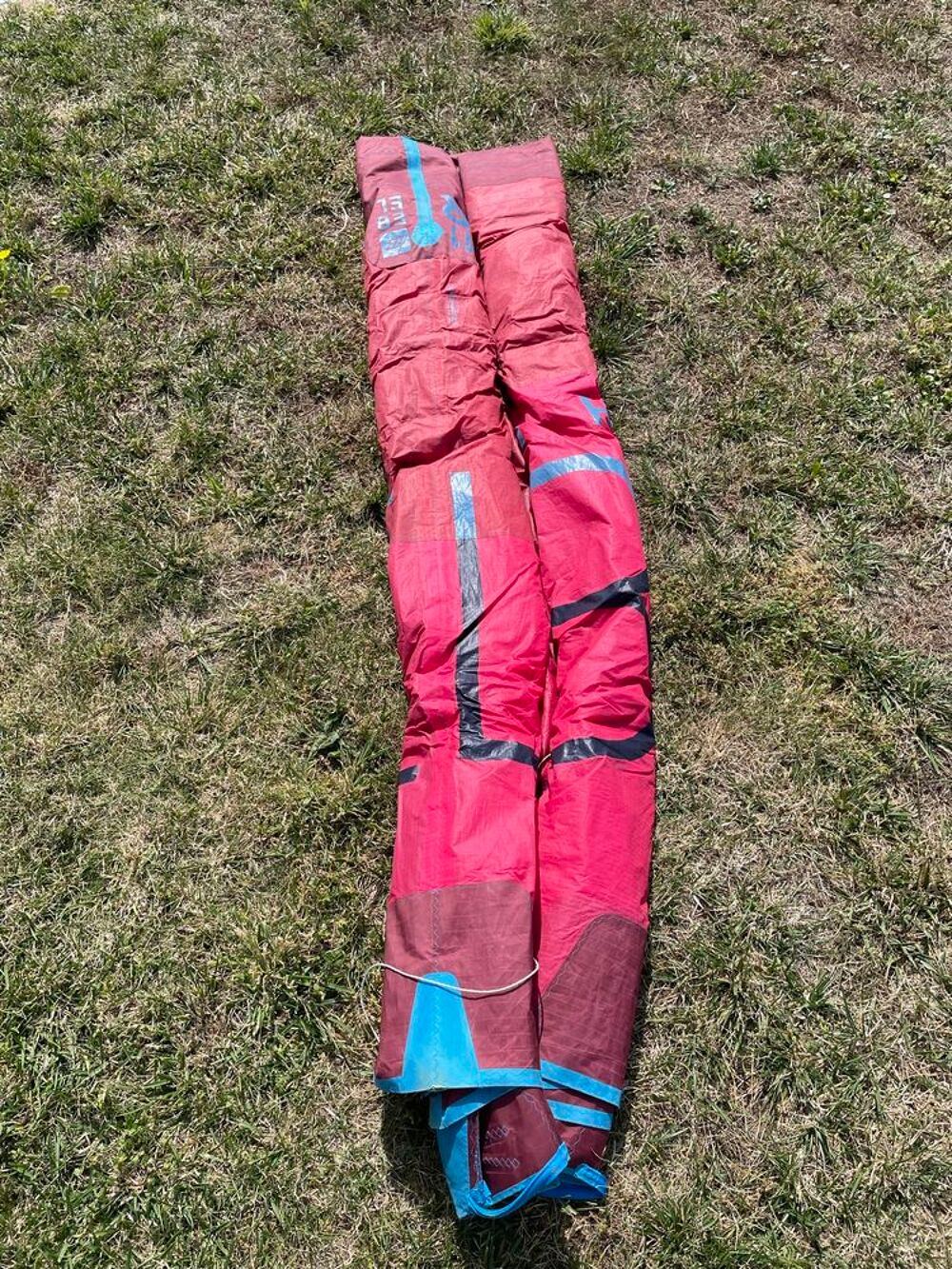 2 ailes de kite NORTH REBEL 8 et 11 m + la barre Sports