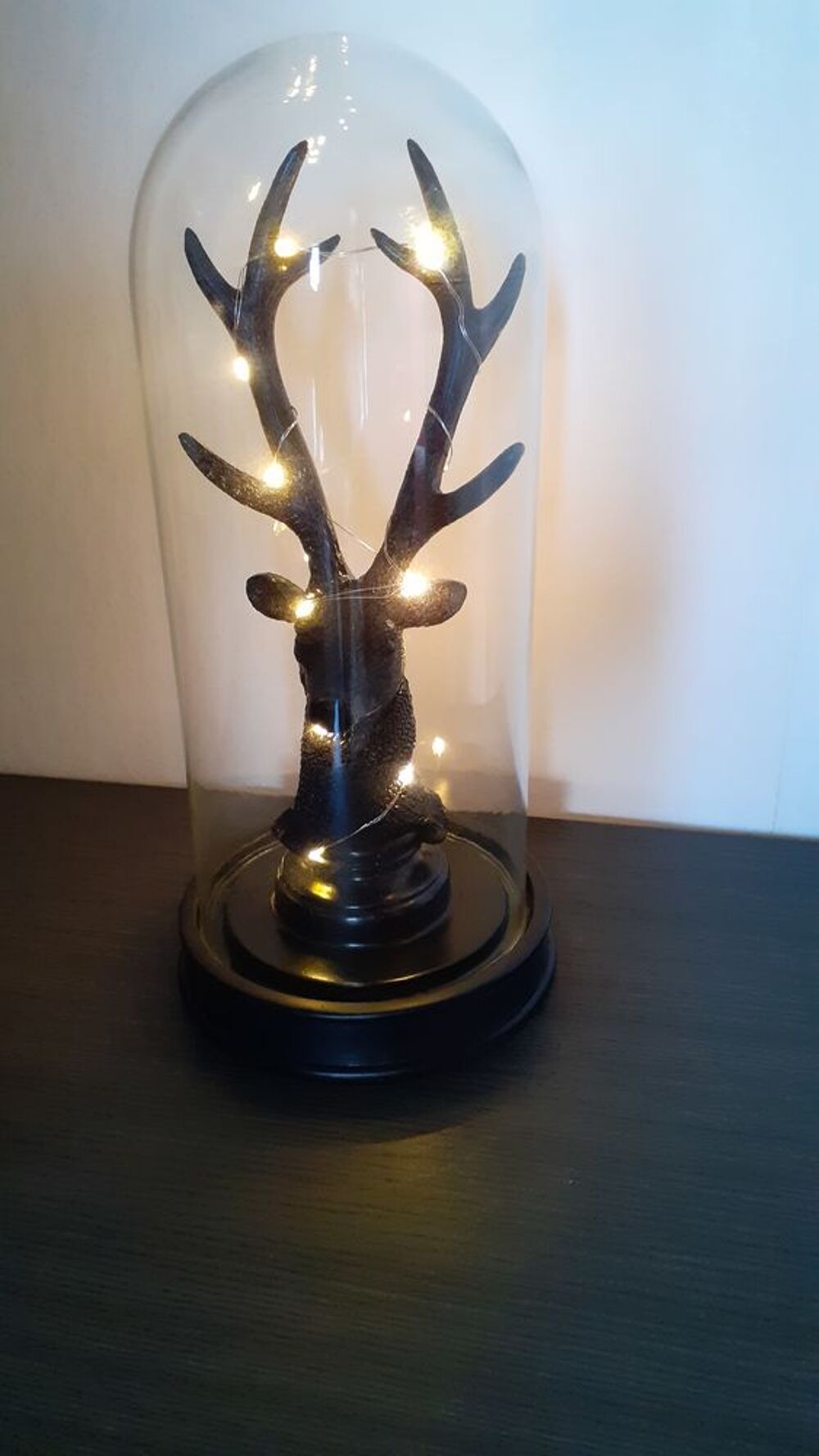Renne NOEL sous cloche Décoration