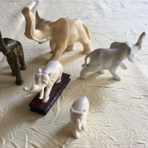 Figurines éléphants (5) tailles et matériaux divers 15 Gif-sur-Yvette (91)