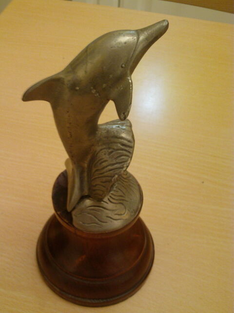 Dauphin  en tain pied de chne N813 10 Beaune (21)