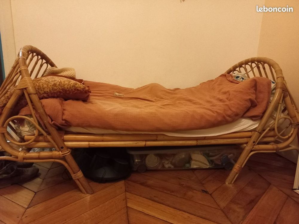 lit enfant boh&egrave;me en rotin + matelas en SUPER bon &eacute;tat Meubles