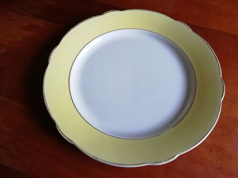 Plat de service en porcelaine de Lunéville 19 Lésigny (77)
