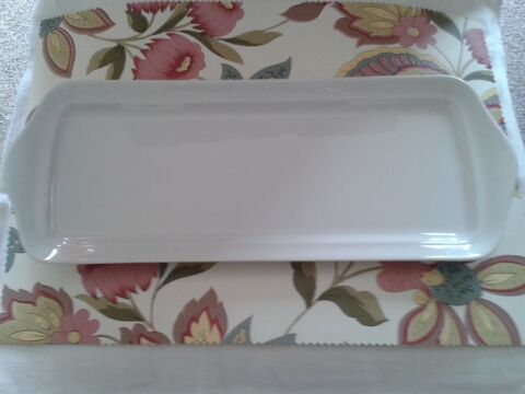 Plat � cake neuf en porcelaine blanche Pilliuvyt 20 Dijon (21)