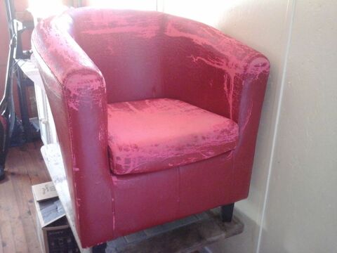 Fauteuil club en skai rouge annes 60 50 Royan (17)