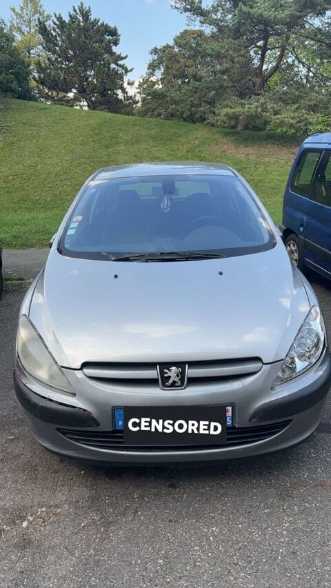 Peugeot 307 1.6i 16V XR Présence
