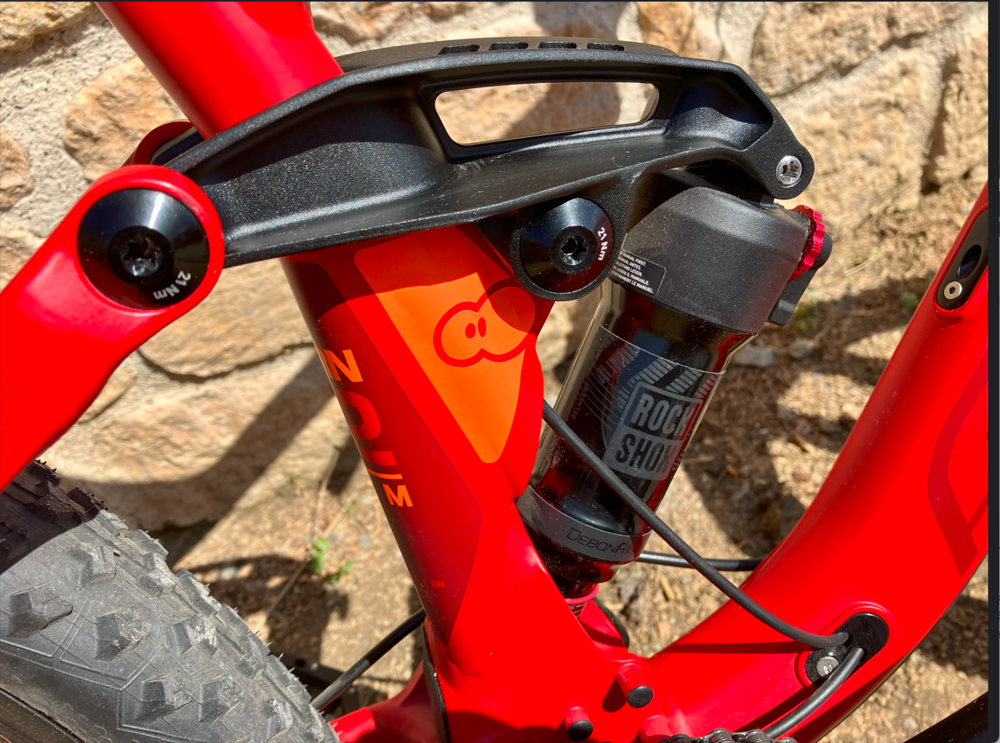 OPPORTUNITE ! VELO NEUF, FAIRE OFFRE SERIEUSE Vélos